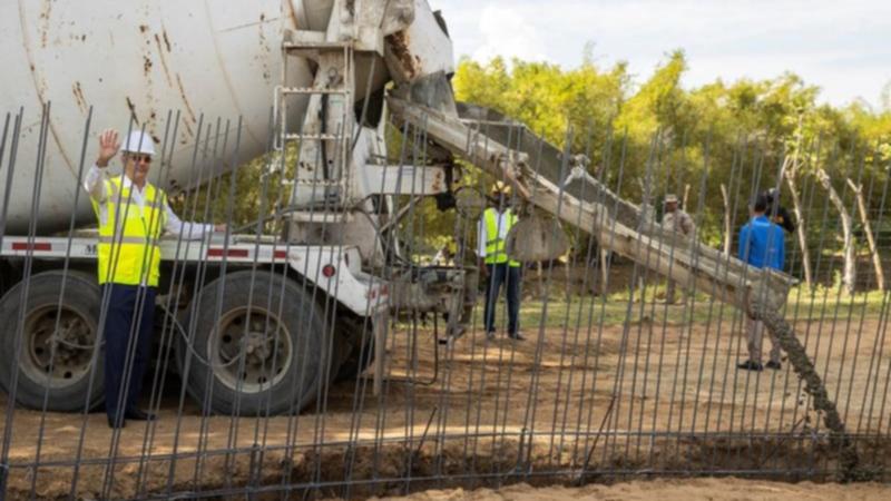 Comienzo de construcion en la frontera con Haiti